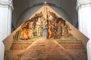 Standing directly under the basilica's large dome, the Porziuncola ("little portion") is the original stone chapel restored and frequently used by St. Francis. Dating from the 9th century, the long-abandoned chapel was given to Francis by the Benedictines and became the early headquarters of the new Franciscan order, founded here in 1209.