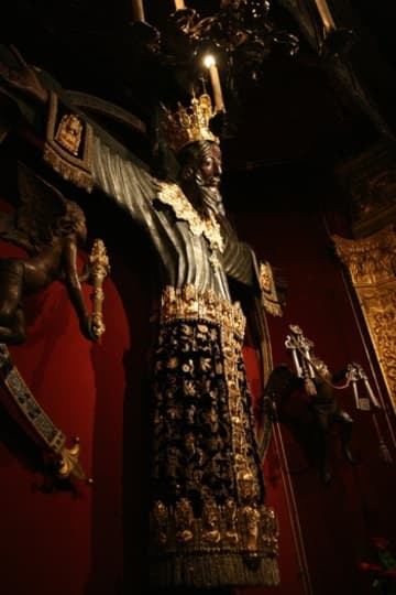 The miraculous Volto Santo, or Holy Face of Lucca.