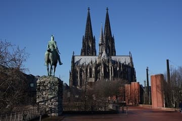 View from the east, with the modern Museum Ludwig on the right.